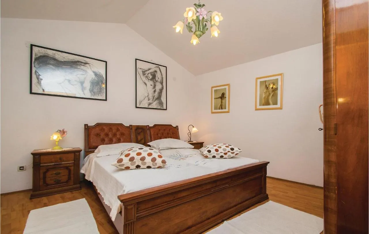 Lovely Home In Nedescina With Sauna Σπίτι διακοπών